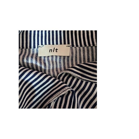 NLT costal blue & white stripes front tie button down top wears like a S - Picture 6 of 6